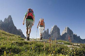 Ariston Dolomiti Residence Dobbiaco Esterno foto